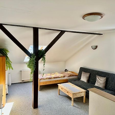Pod Klicem Hotell Svor Exteriör bild