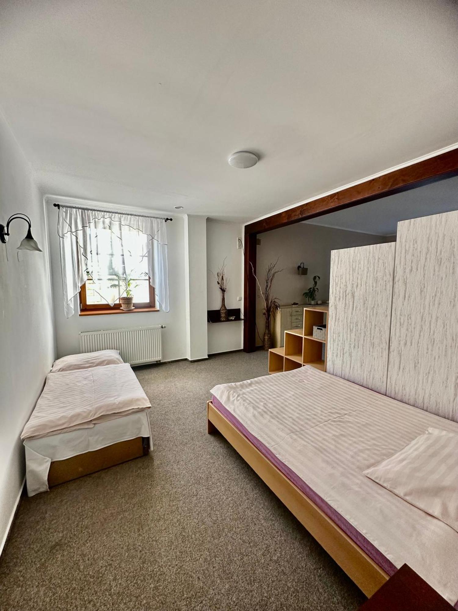 Pod Klicem Hotell Svor Exteriör bild