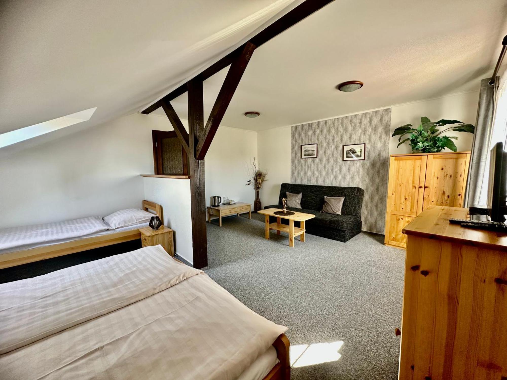 Pod Klicem Hotell Svor Exteriör bild