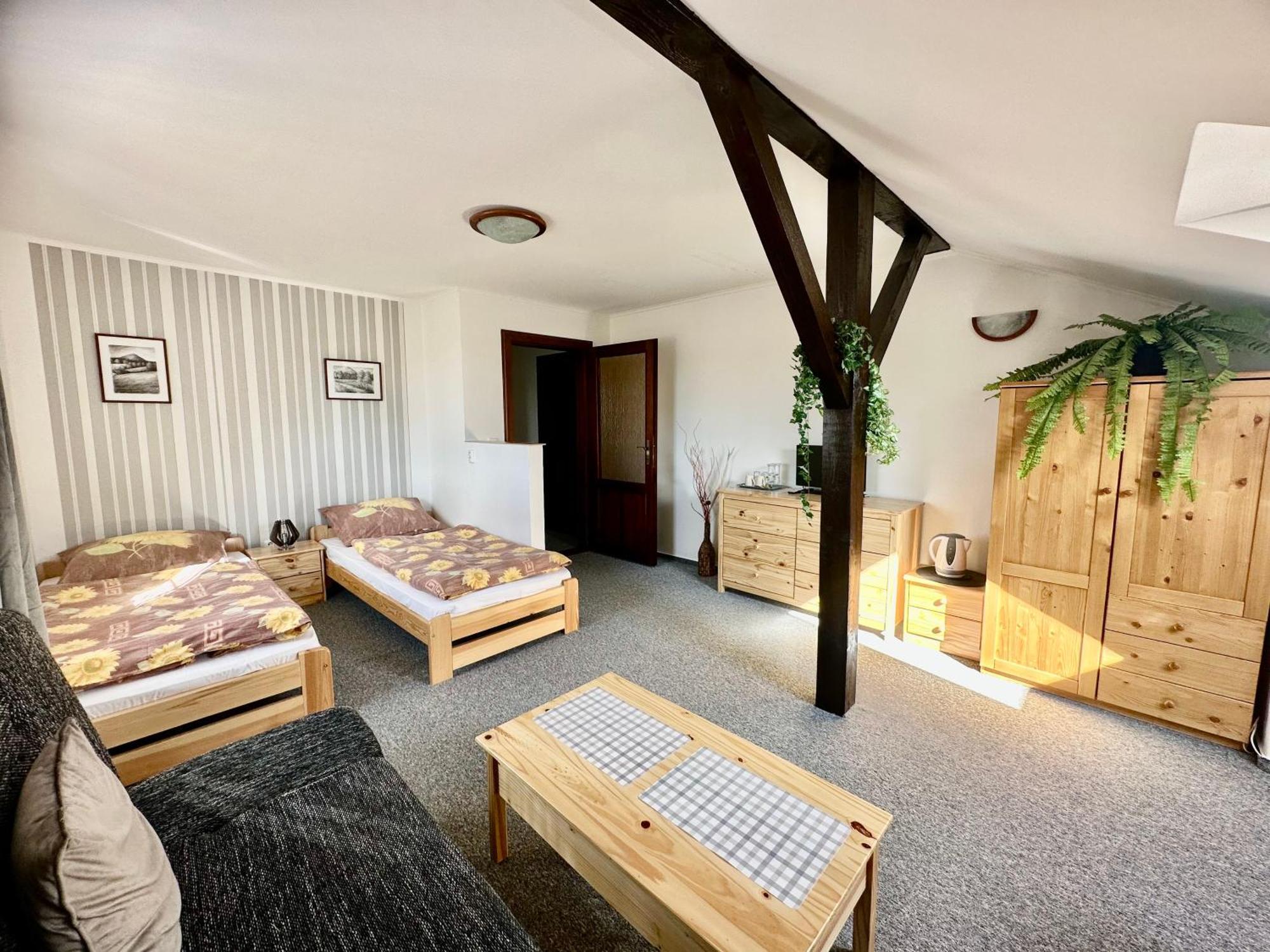 Pod Klicem Hotell Svor Exteriör bild